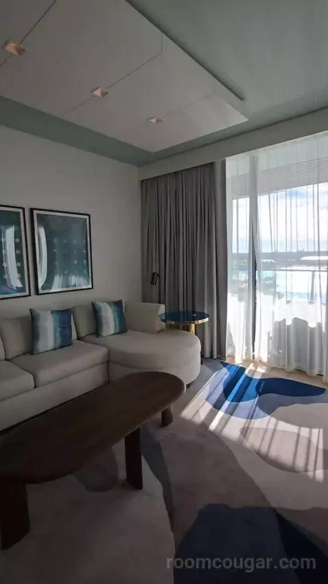One Bedroom King Suite with Lagoon View, Accessible (#722) view picture #12
