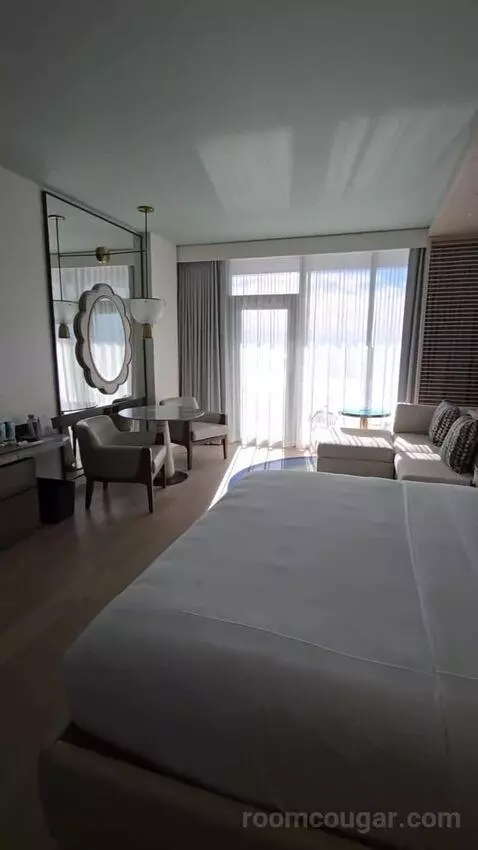 King Room with Balcony and Lagoon View (#726) bed picture #12