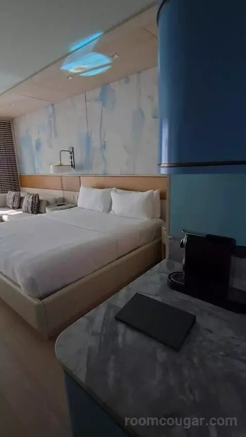 King Room with Balcony and Lagoon View (#726) bed picture #2