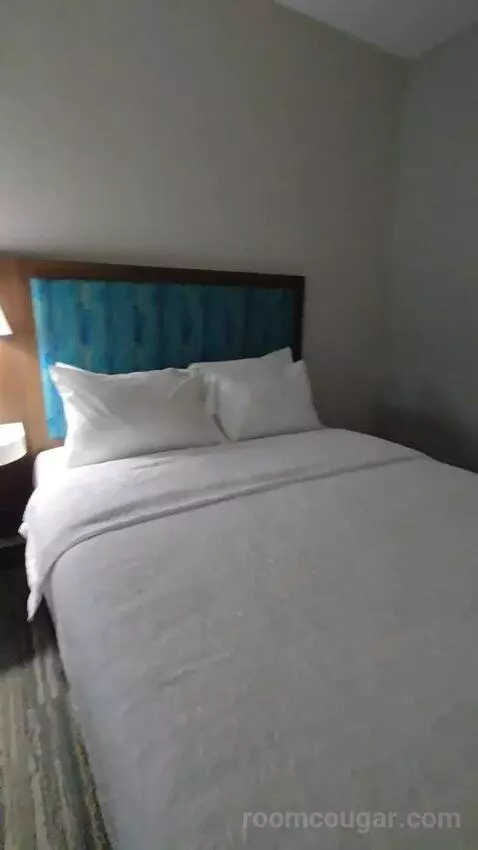 2 Queen Beds Nonsmoking (#119) bed picture #5