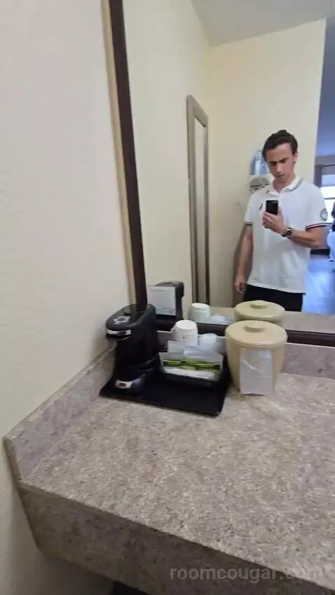Queen Room with Two Queen Beds (#127) bathroom picture #1