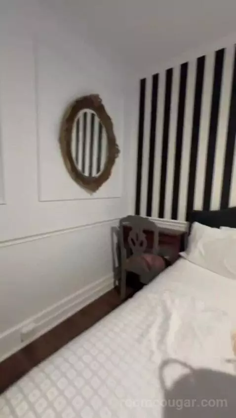 Double Queen (#103) bed picture #12
