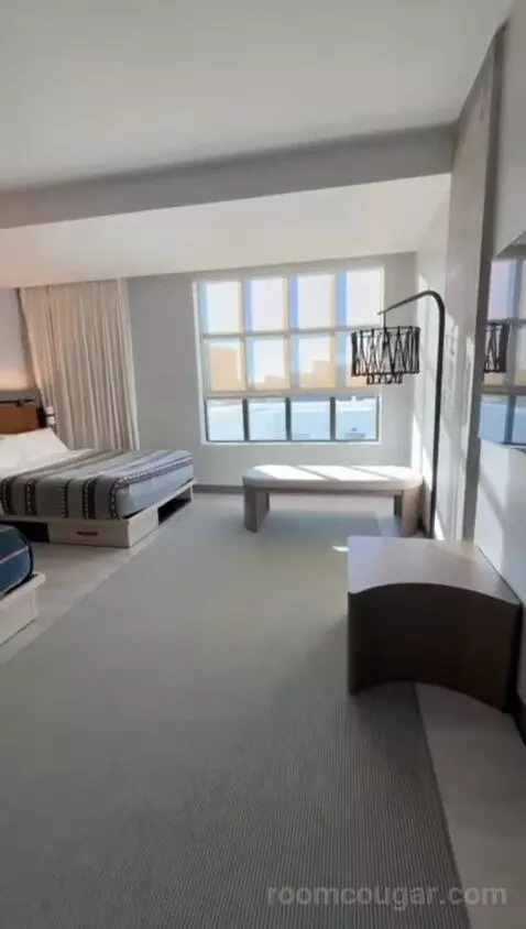 King Room, Accessible (#541) bed picture #2