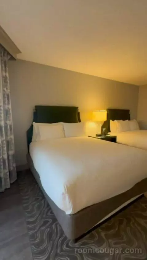 Premium Bay View Tower, Guest Room, 2 Queen (#566) bed picture #4