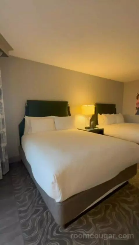 Premium Bay View Tower, Guest Room, 2 Queen (#566) bed picture #6