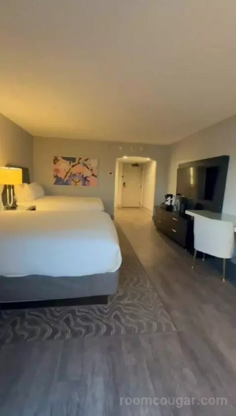 Premium Bay View Tower, Guest Room, 2 Queen (#566) bed picture #7