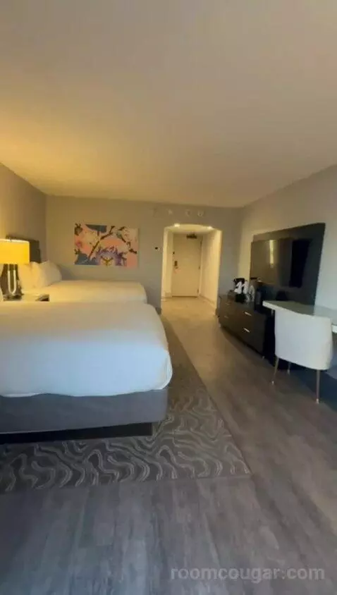 Premium Bay View Tower, Guest Room, 2 Queen (#566) view picture #9