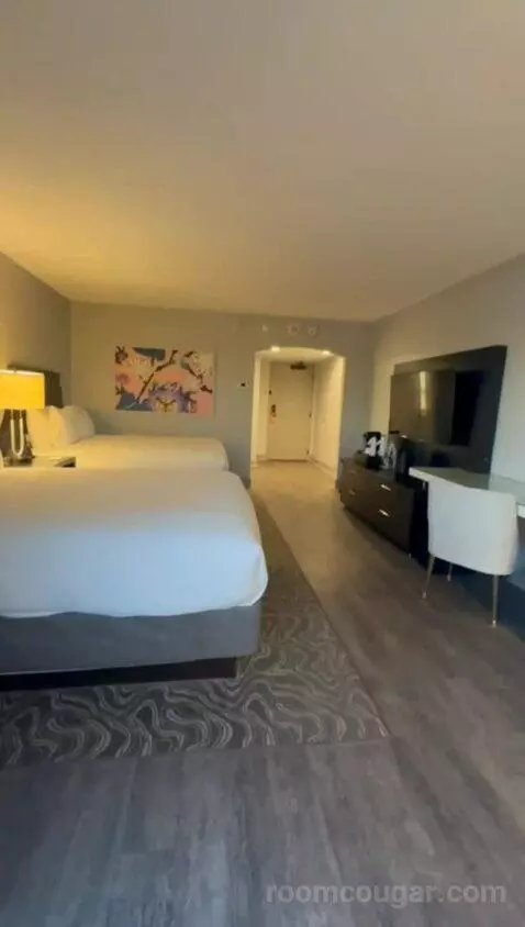 Premium Bay View Tower, Guest Room, 2 Queen (#566) view picture #10