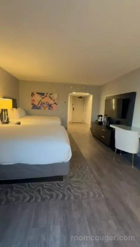 Premium Bay View Tower, Guest Room, 2 Queen (#566) view picture #12
