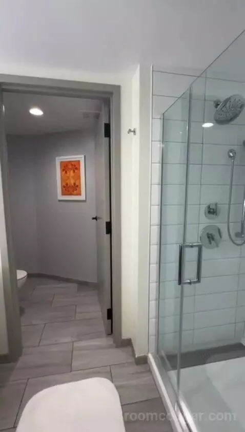 Premium Bay View Tower, Guest Room, 2 Queen (#566) bathroom picture #7