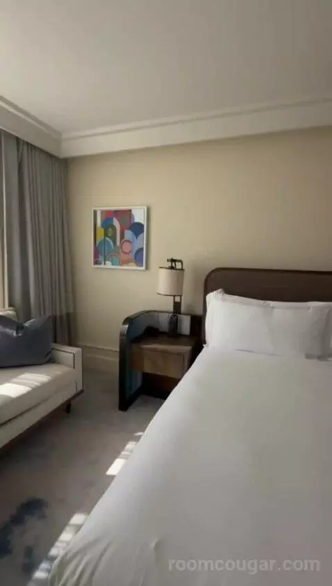 Deluxe Guestroom with Resort Views, Historic Building, 1 King (#539) bed picture #6