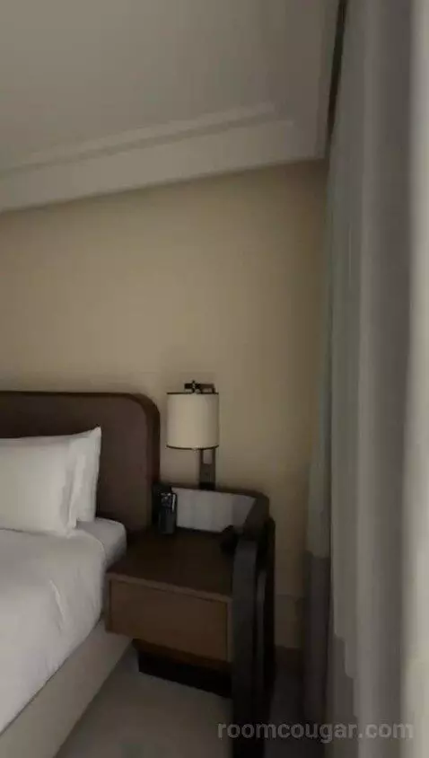 Premium Guestroom with Bay View, Historic Building, High Floor, 1 King (#647) bed picture #7