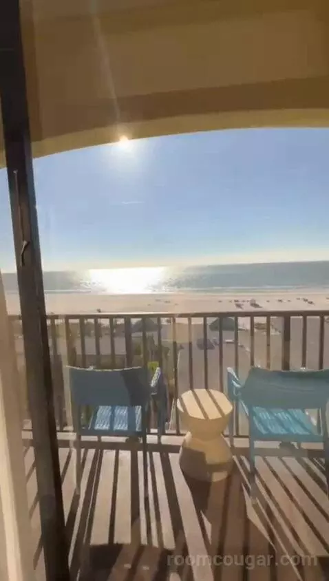 Ocean Front Deluxe Two Queen Suite (#1842) view picture #3
