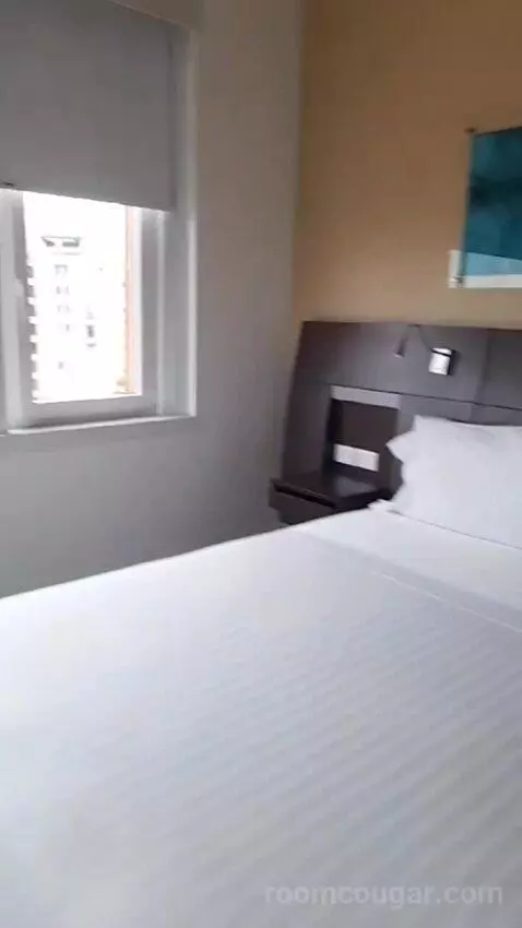 Deluxe Room (#501) bed picture #12