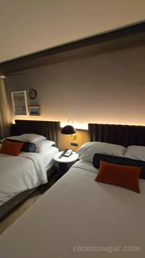 Queen Room with Two Queen Beds and City View (#904) bed picture #2