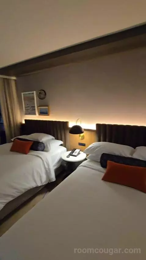 Queen Room with Two Queen Beds and City View (#904) bed picture #3