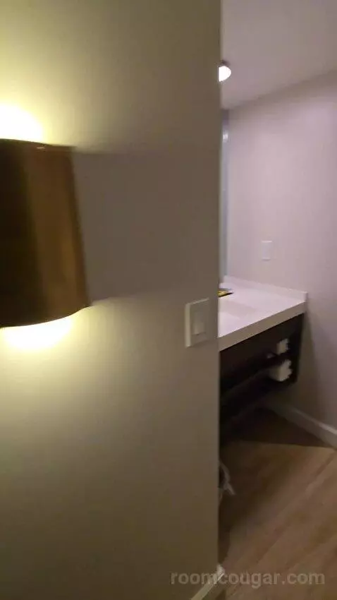 Queen Room with Two Queen Beds and City View (#904) bathroom picture #1