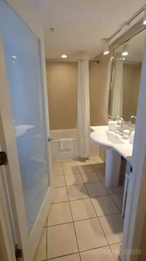 Sagamore King Suite (#408) bathroom picture #12