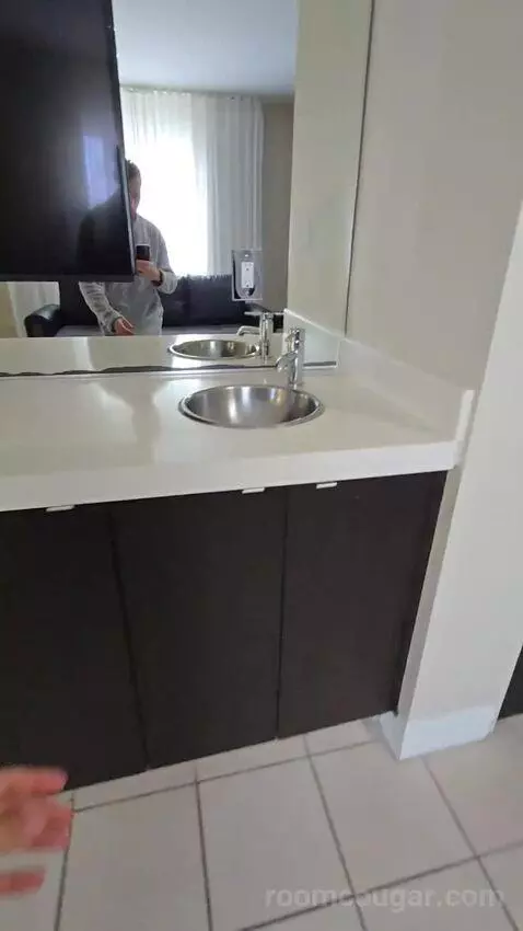 Sagamore King Suite (#408) bathroom picture #1