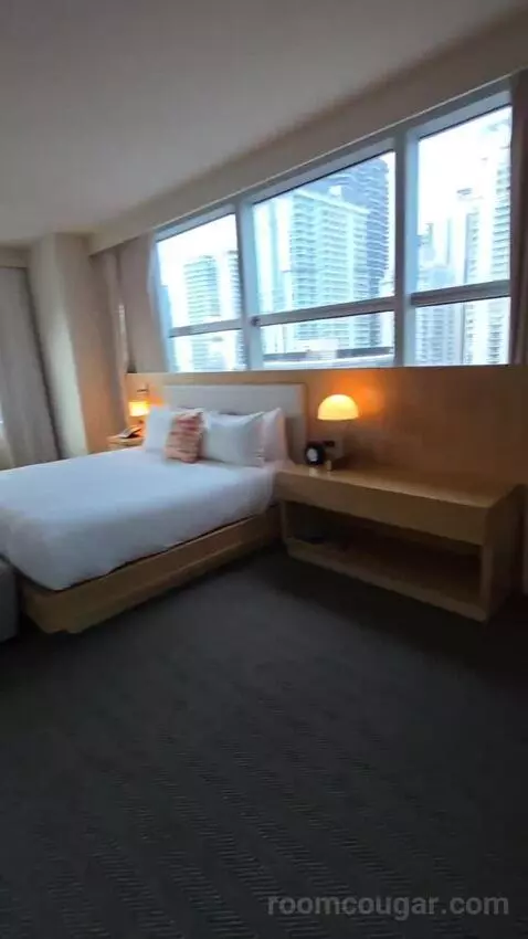 Panoramic View One Bedroom Suite (#1801) bed picture #3