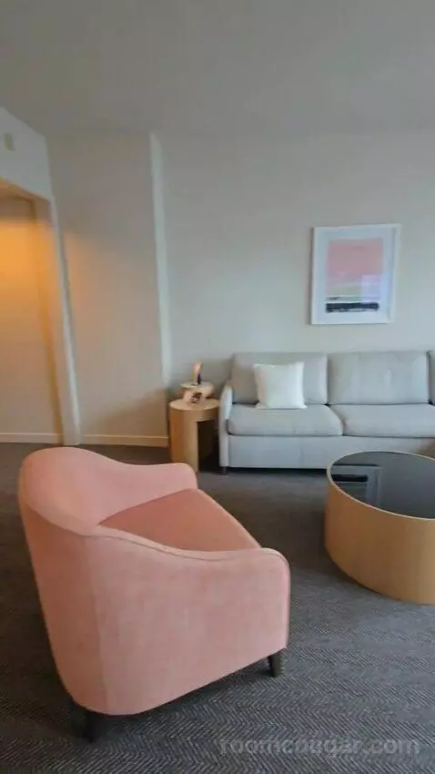 Panoramic View One Bedroom Suite (#1801) picture #18