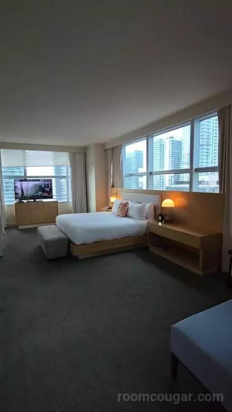 Panoramic View One Bedroom Suite (#1801) bed picture #1