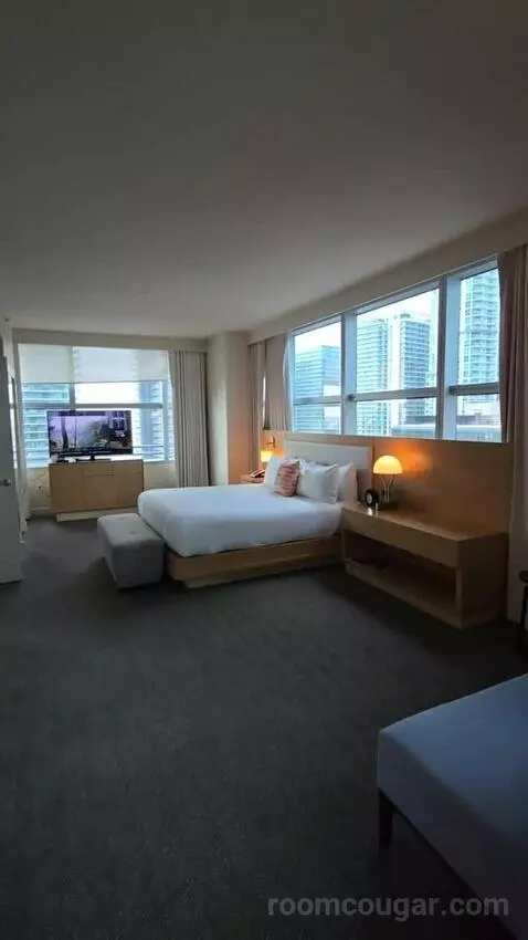 Panoramic View One Bedroom Suite (#1801) picture #9