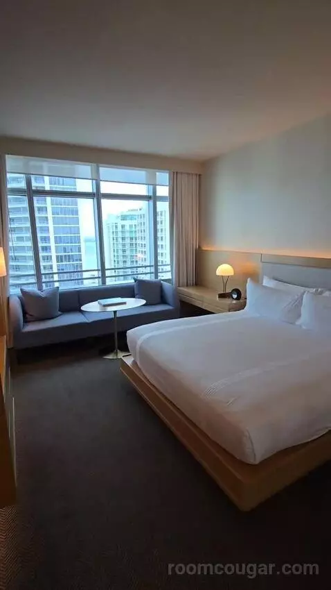 Bay View Queen (#1818) bed picture #10