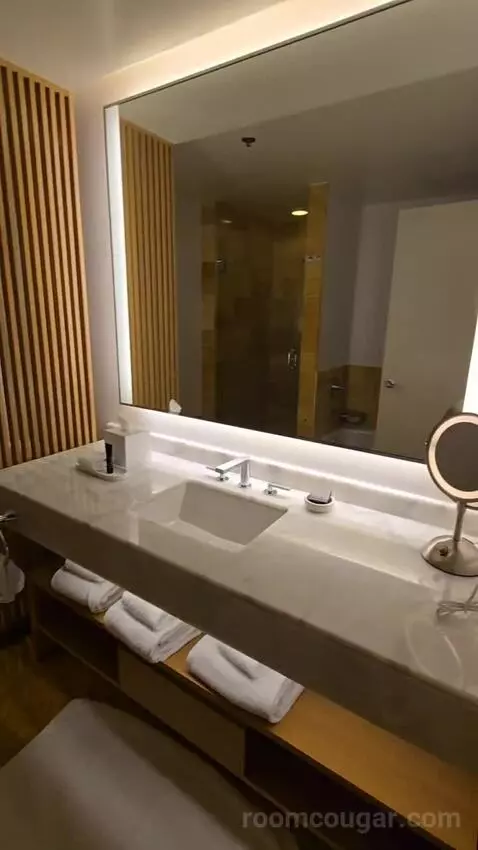 Bay View Double (#1820) bathroom picture #1