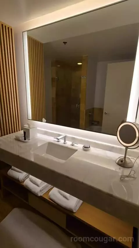 Bay View Double (#1820) bathroom picture #2