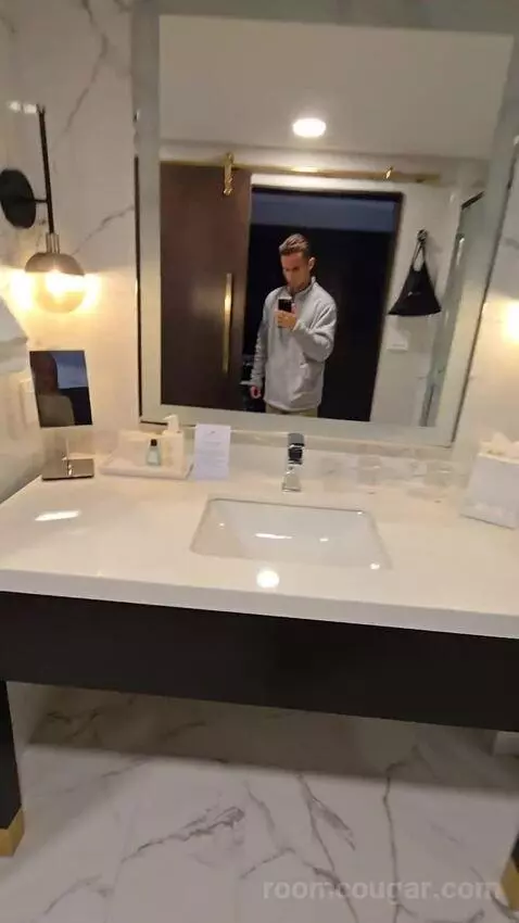 Inspired Double Room with Two Double Beds (#1017) bathroom picture #7
