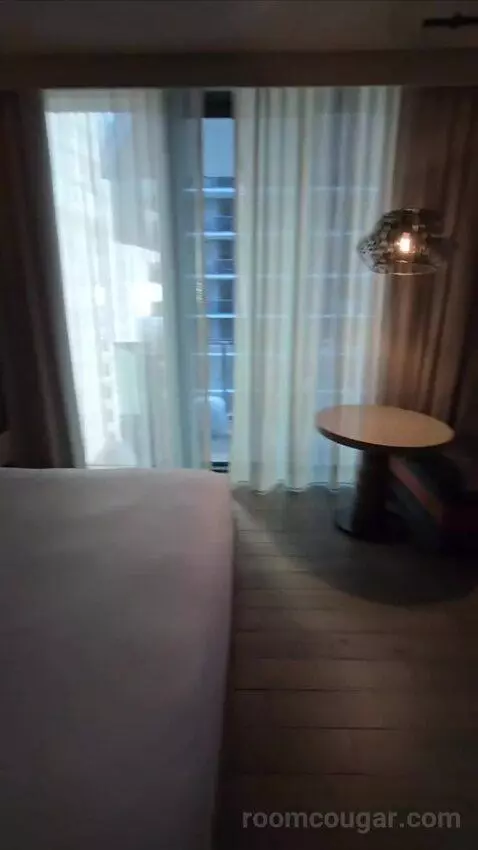 Urban King Room (#2413) bed picture #6