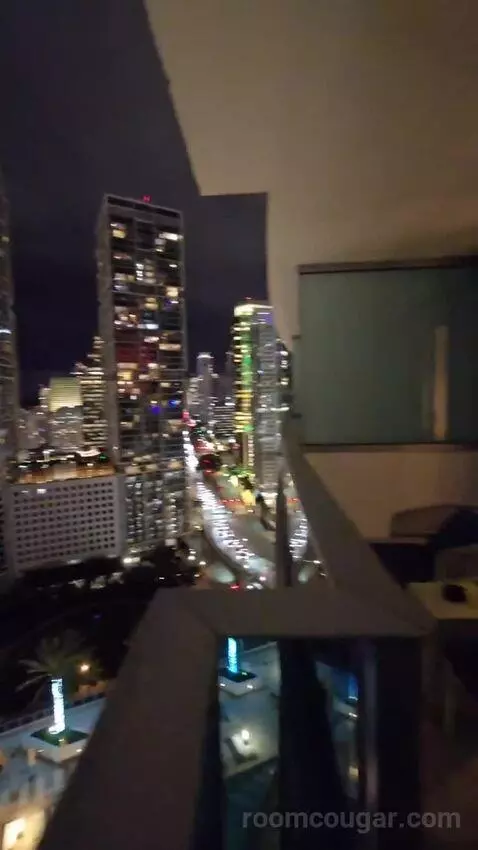 King Room with City View - High Floor (#2604) view picture #8