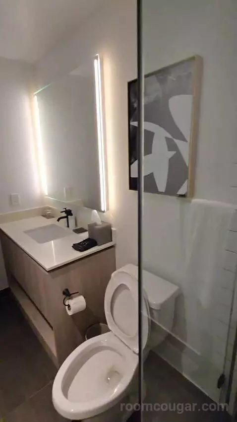 Ocean View Two Bedroom Suite with King/Queen (#2911) bathroom picture #10