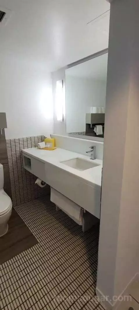 Double Room (#1537) bathroom picture #1