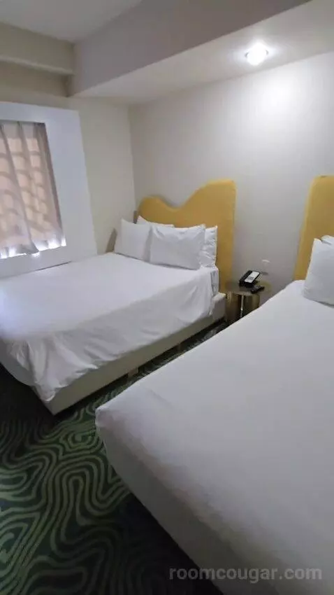 One-Bedroom Suite (#505) bed picture #1