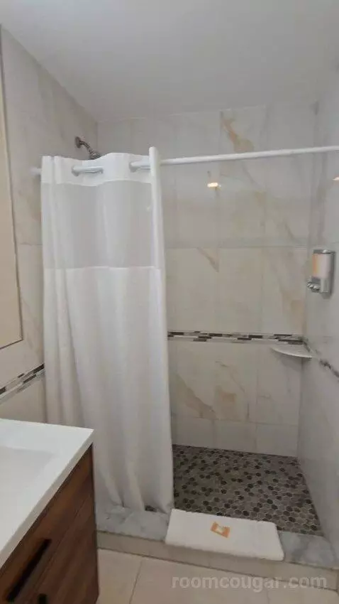 Two Double Beds Room - Poolside (#120) bathroom picture #6