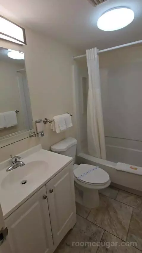 King Room with Kitchenette (#261) bathroom picture #6