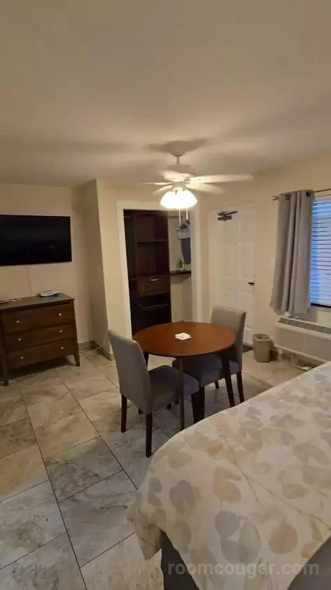 King Room with Kitchenette (#261) bed picture #10