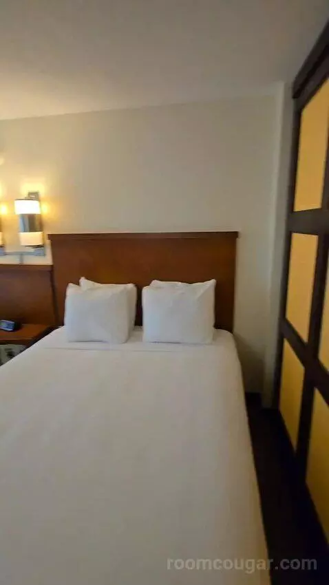 Queen Room with Two Queen Beds and Sofa Bed (#128) bed picture #3