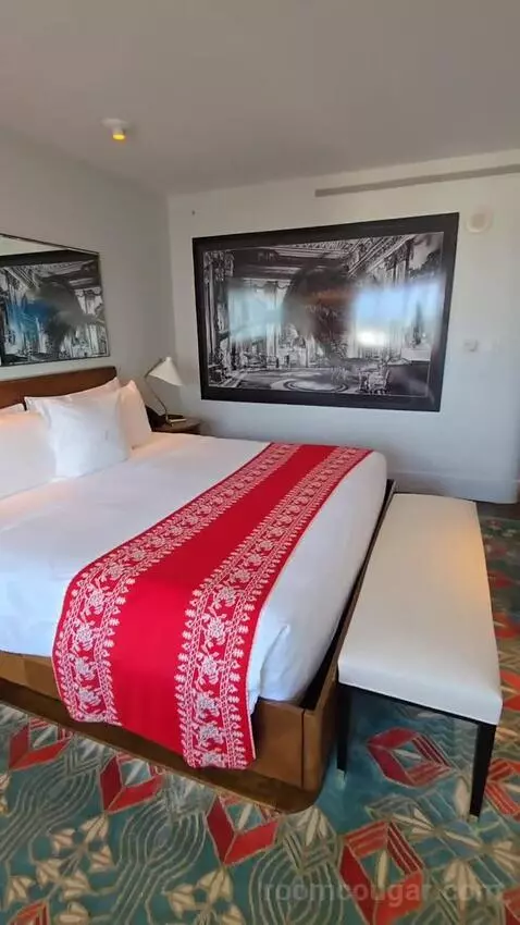 King Room with Bay View (#920) bed picture #8