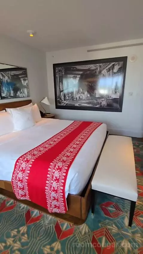 King Room with Bay View (#920) bed picture #9