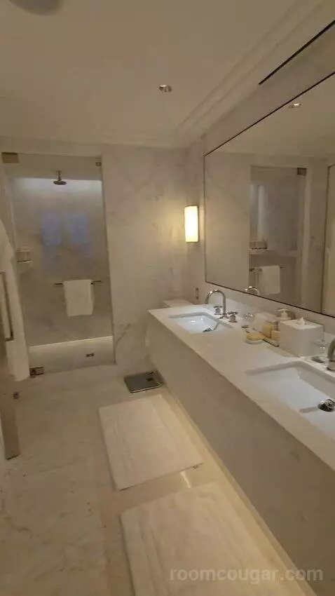 Oceanfront King Room (#802) picture #15