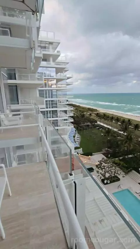 Oceanfront King Room (#802) view picture #6