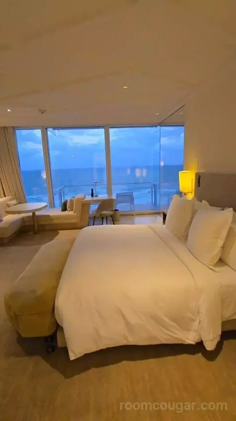 Oceanfront King Room (#802) bed picture #9