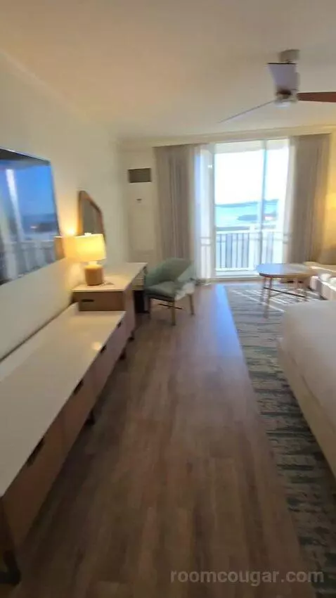 King Room with Bay View (#1226) view picture #2
