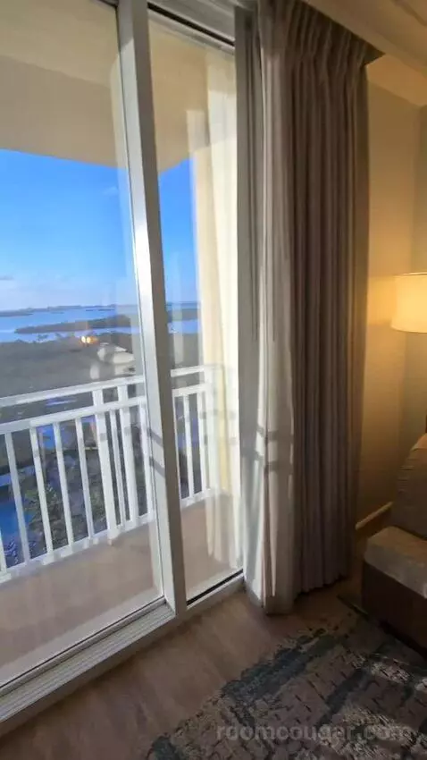 King Room with Bay View (#1226) view picture #6