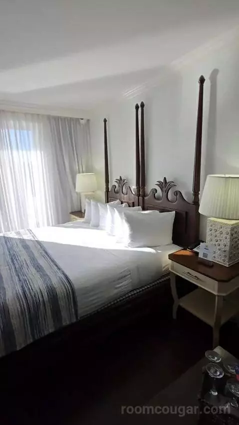 King Room Lake View with Balcony (#504) bed picture #3