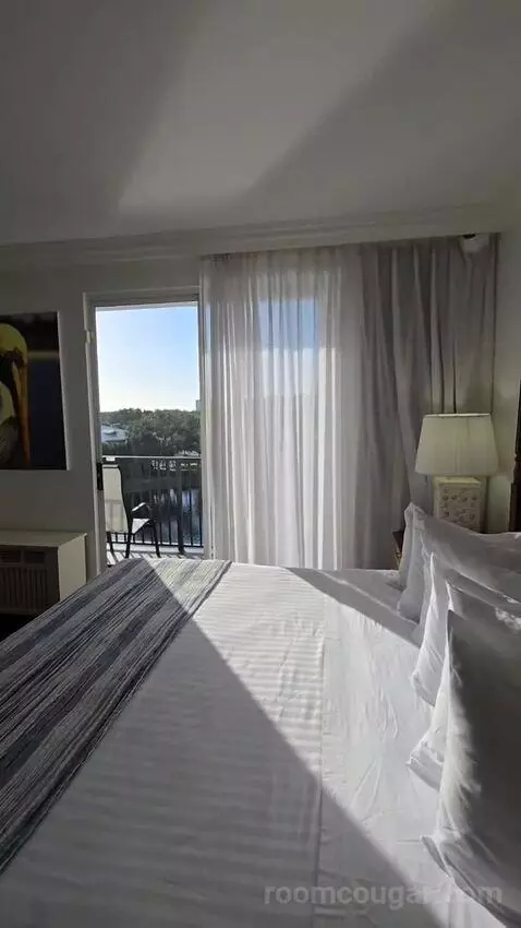 King Room Lake View with Balcony (#504) bed picture #10