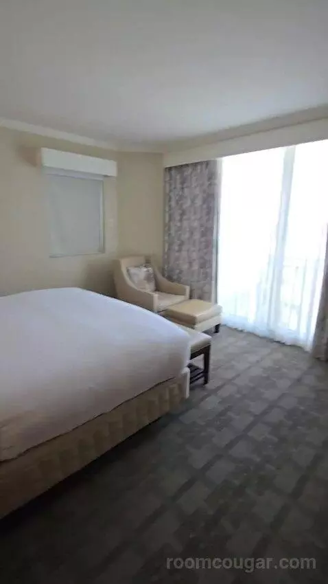 Golf View Suite (#4019) bed picture #2